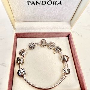 Pandora Silver Bracelet w/8 Charms!  NEW!